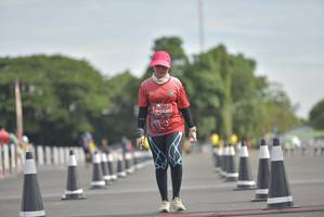 BIB: 0220
                            <button type="button" onclick="openModal(4943946)" class="btn btn-primary btn-sm float-right btn-popup" data-toggle="modal" data-target=".modal-high-quality">
                        <i class="fas fa-shopping-cart"></i> Add to Cart
                    </button>
                                            <button type="button" onclick="isThisMe(4943946, true)" class="btn btn-success btn-sm float-right btn-popup btn-isme hidden" data-toggle="tooltip" data-placement="bottom" title="นี่คือรูปของคุณใช่ไหม คลิกที่นี่เพื่อเอาเข้าอัลบั้ม">
                        <i class="fas fa-plus"></i> Add to album
                    </button>
                    <button type="button" onclick="isThisMe(4943946, false)" class="btn btn-warning btn-sm float-right btn-popup btn-isnotme hidden">
                        <i class="fas fa-ban"></i> Remove from album
                    </button>